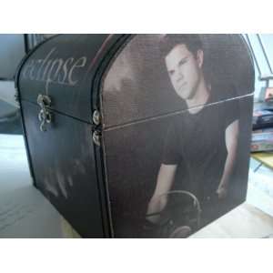  Twilight Eclipse Vintage Carrying Case   Jacob Everything 