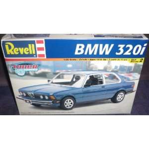   Tuner Series BMW 320i 1/25 Scale Plastic Model Kit Toys & Games