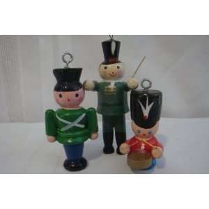   Vintage Wooden Christmas Tree Ornaments Toy Soldiers 