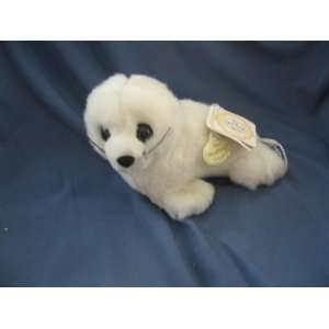  SOFT WHITE BABY SEAL 10 INCS. Toys & Games