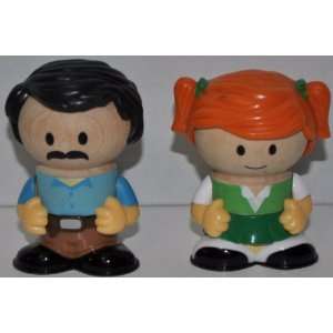  Play Town   Father & Daughter   Two Pack   Wooden Action 