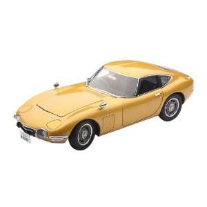  Toyota 2000 GT Upgraded Gold 118 Autoart Toys & Games