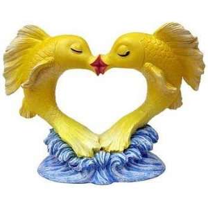  Resin Ornament   Kissing Goldfish Heart 1 Small (Catalog 