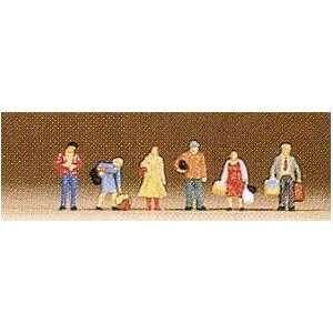  Preiser 88518 Z Scale Passengers Waiting (6) Toys & Games