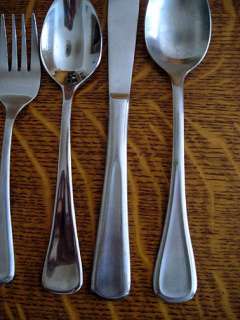 17 PIECES HAMPTON STEPHANIE STAINLESS STEEL FLATWARE  