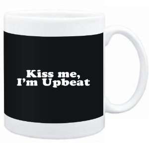    Mug Black  Kiss me, Im upbeat  Adjetives