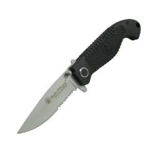  Smith & Wesson CKTACSD Tactical Serrated Drop Point Knife 