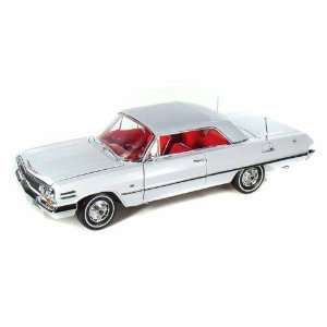  1963 Chevy Impala SS Hard Top 1/18 White Toys & Games