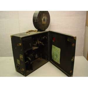    Vintage 1920s Beacon 35mm Suitcase Film Projector 