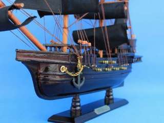 Arrives fully assembled with all sails mounted and rigging 