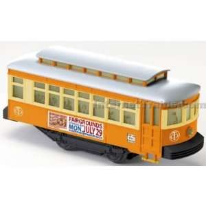   Line Trolley   City Traction w/Ringling Bros Banner Toys & Games
