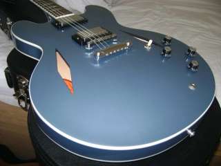 Gibson DG 335 Pelham Blue Foo Fighters Dave Grohl  