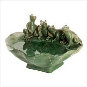  Frog and Lily Pad Tabletop Fountain 