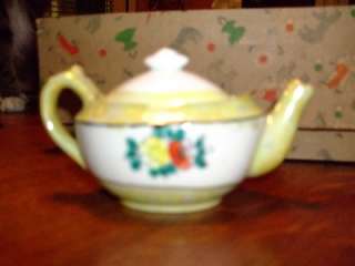 Vintage LITTLE HOSTESS PORCELAIN TEA SET in OB   AS IS