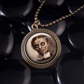 Creepy Haunted Mansion Zombie Halloween Horror Ghost Bronze Necklace 