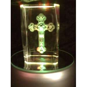    Laser Etched Crystal Cube Jesus on the Cross 