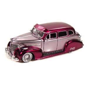 1939 Chevy Master Deluxe 2 Tone LowRider 1/24 Candy Magenta/Light 