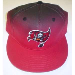   Buccaneers Structured Fitted Reebok Hat Size 7 1/4