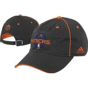 New York Knicks NBA 2008 2009 Official Team Adjustable Slouch Hat 