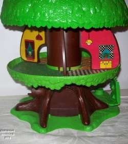 VINTAGE KENNER TREE TOTS FAMILY TREE HOUSE 1975 LADDER DOG HOUSE 