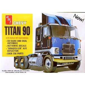  Chevy Titan 90 Truck Sleeper Tilt Cab AMT Toys & Games