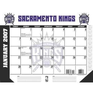  Sacramento Kings 22x17 Desk Calendar 2007 Sports 