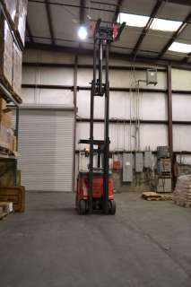 Raymond Forklift. 2004 R35 C35TT Dockstocker. 203 Lift  