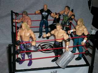 WWE NEW RING, 6 FIGURES & ACCESORIES  