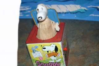 1966 MATTEL, SNOOPY JACK IN THE BOX, MUSICAL PEANUTS  