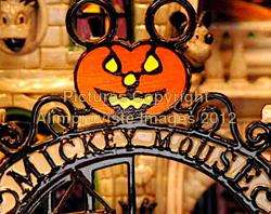 MICKEYS HAUNTED HOUSE GRAVELY HAUNTING 2006 & MORE NEW  