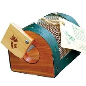 Cedar Wood Bug House with Mesh Screen (Bug, Insect, Critter Collector 
