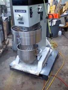 BLAKSLEE 60 qt. MIXER WITH BOWL AND 4 ATTACHMENTS  