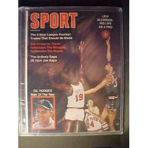 Kareem Abdul Jabbar Milwaukee Bucks Autographed February 1970 Sport 