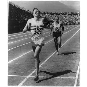   finish under 4 minutes,Roger Bannister,John Landy,1954