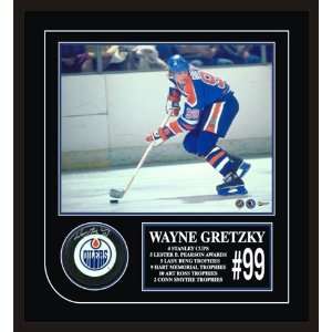 Wayne Gretzky Autographed/Hand Signed Framed Puck With Etched Mat 