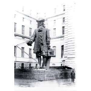 Statue of William Penn in Courtyard of City Hall Philadelphia PA 12x18 