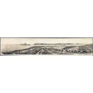  Photo U.S.S. Texas entering Havana Harbour from Malecon 