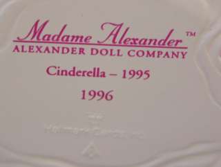 Hallmark Madame Alexander CINDERELLA Ornament 1995  