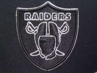Oakland Raiders Flatbill Fitted Cap Black w Silver Trim  