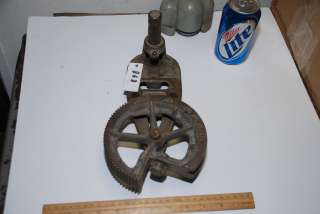 For sale is a HANDY PIPE TUBING BENDER for 5/8 OD TUBING. Sold AS 
